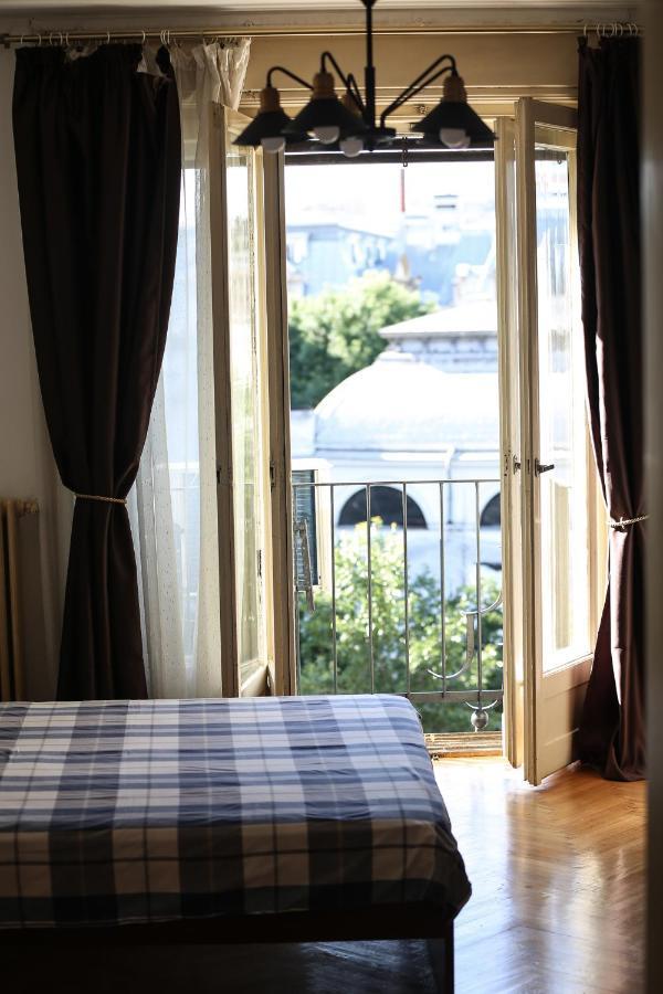 בוקרשט Charming Studio With City View מראה חיצוני תמונה