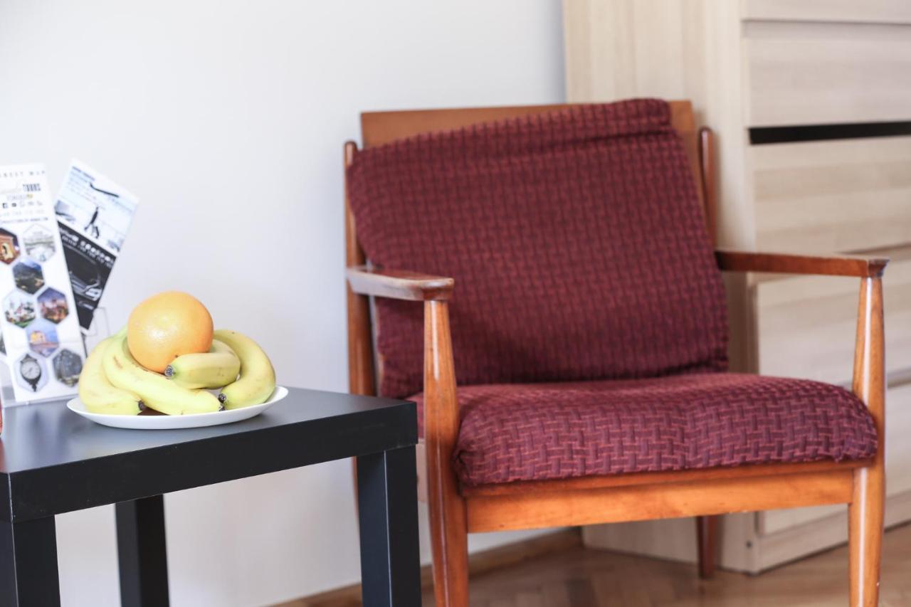 בוקרשט Charming Studio With City View מראה חיצוני תמונה